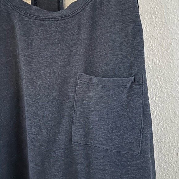 Lululemon Yogi Loose Fit Front Pocket Athletic Racer Tank / Heathered Black Sz 2 - Picture 10 of 12